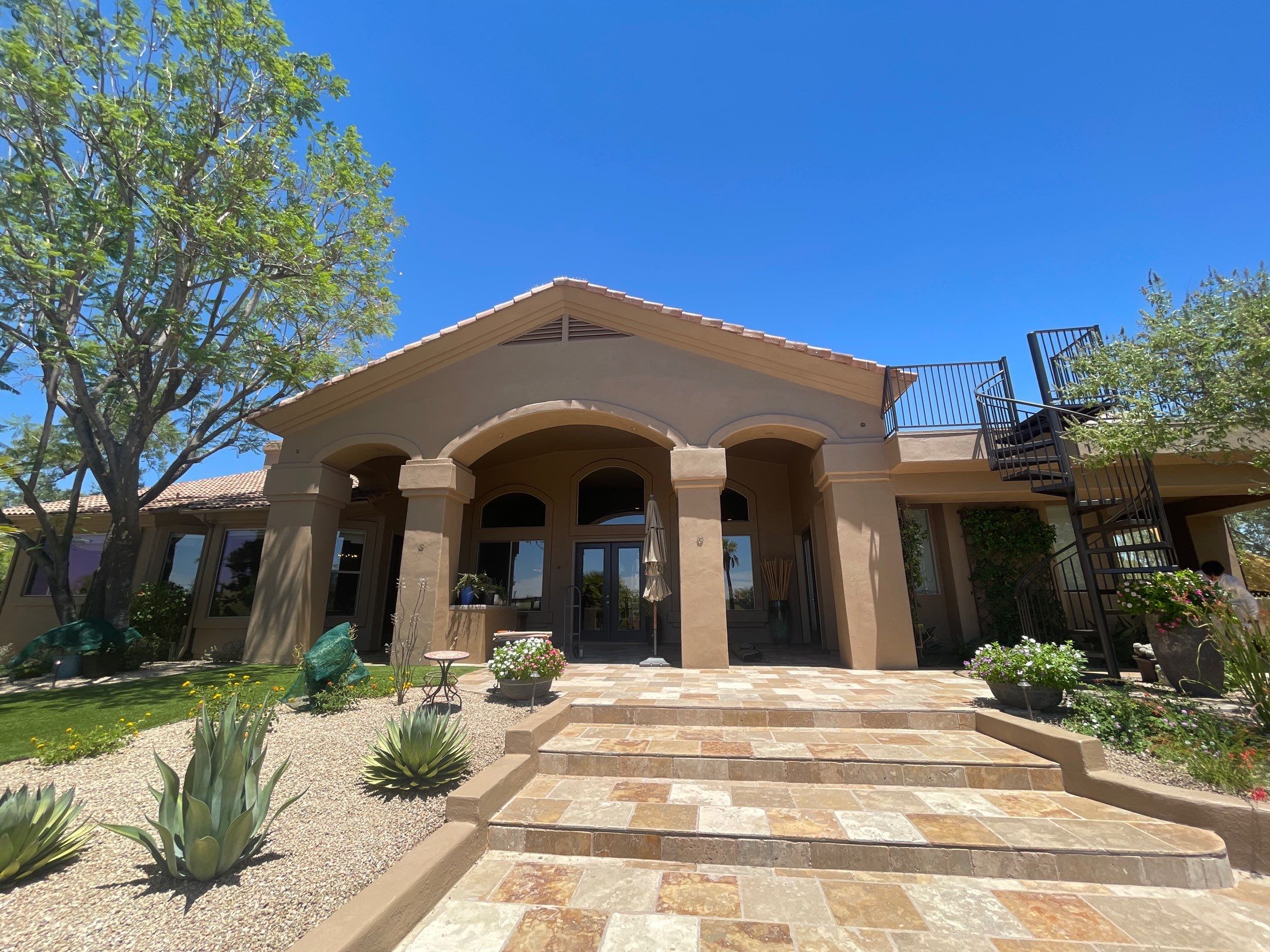 Professional luxury painting in Carefree, AZ