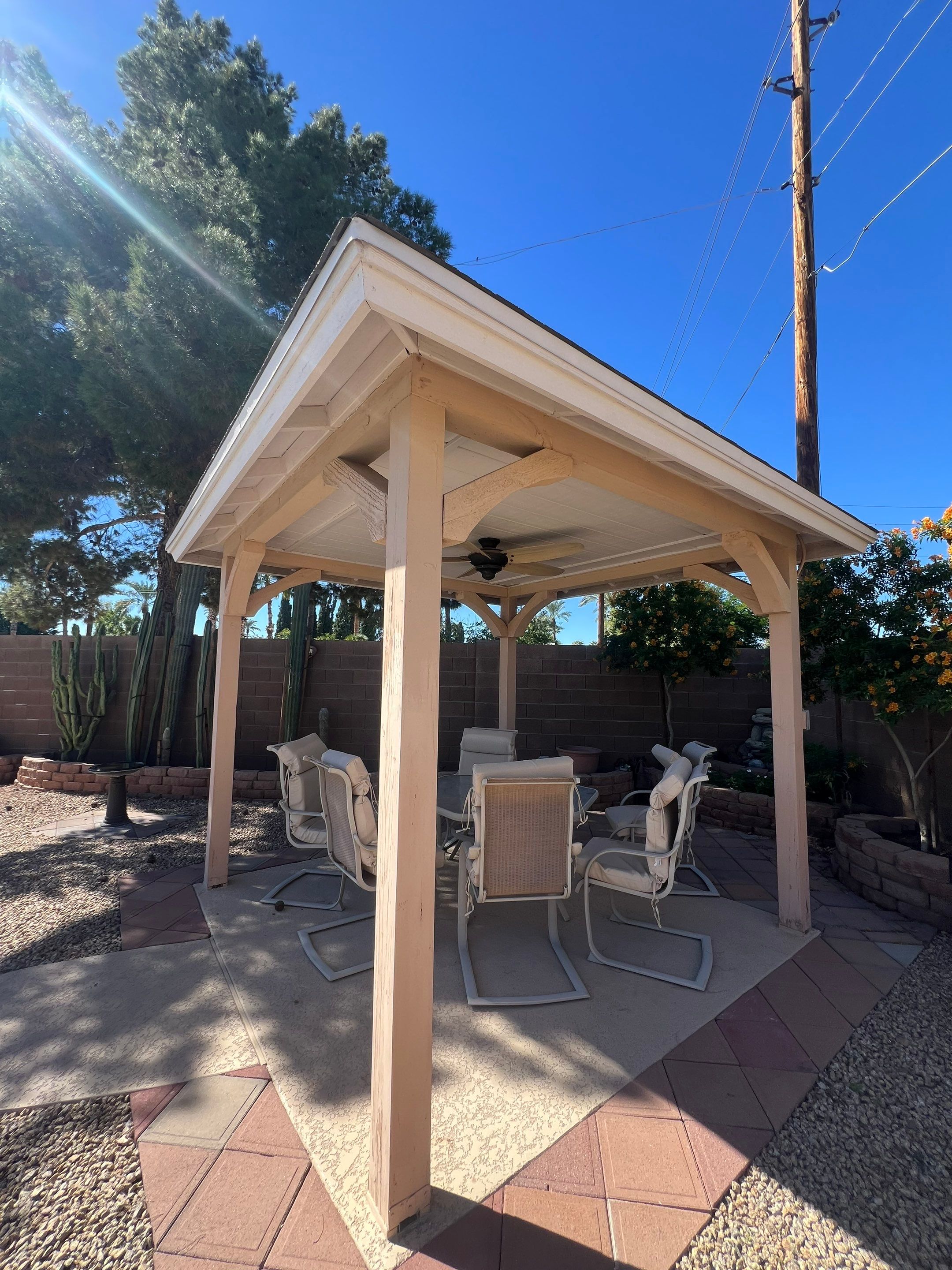 Paradise Valley pavilion before refinishing