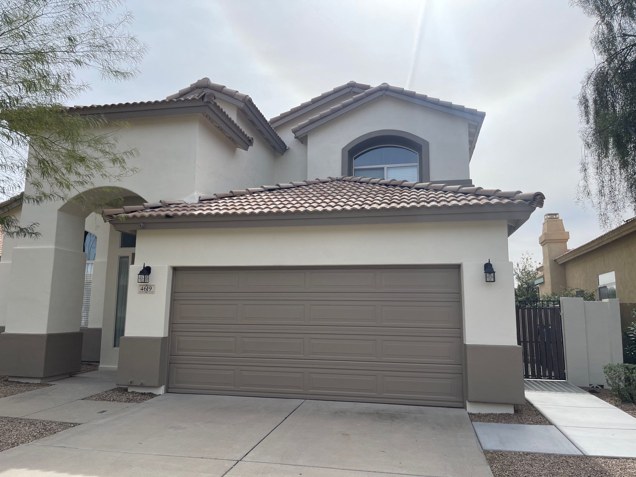 Professional garage door and shutter painting in Scottsdale