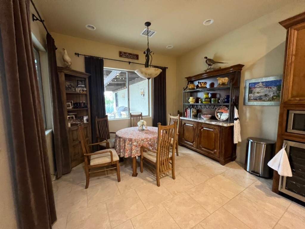 Carefree dining room before painting